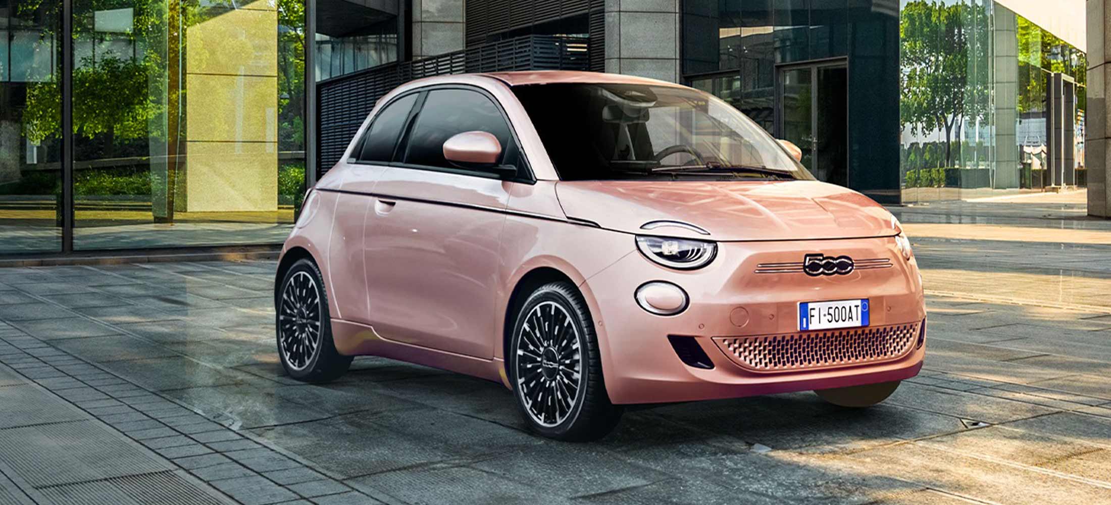 Fiat 500e La Prima Frontansicht